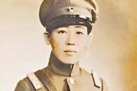 川岛芳子被枪决后，手里紧捏一首诗，揭示日本养父对她的残酷羞辱图片