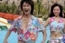 李宇春恨不得删掉的旧照，只怪当时太年轻，网友：承包我一年笑点图片