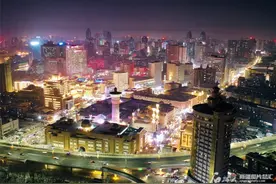乌鲁木齐市提出建设丝路天山不夜城图片