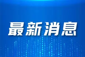 英国青年“零元购”，警察与数十名青年暴力混战图片
