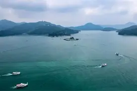 这才是民心所向，台湾民众高喊：欢迎解放军来台湾图片