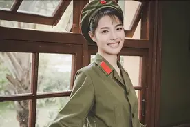 《芳华》：韶华依旧，芳华已逝，人性的贪婪与冷漠，你看懂了吗？图片