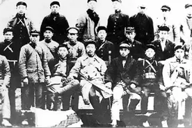 1982年，重庆发现一具戴脚镣无名骸骨，揭开红军师长失踪48年之谜图片