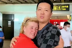 乌克兰丈母娘为躲战火，被中国女婿接来定居，大呼：这是童话世界图片