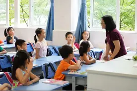 “11-4=7”被老师判错，家长听到解释后吐槽：这是脑筋急转弯？图片