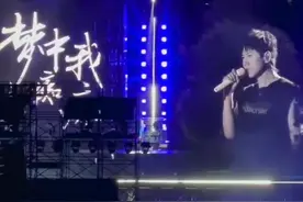 张杰为十三朝古都长安唱限定歌曲大美中华、天下多种串烧激情演唱图片