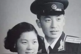 张万年出身塔山英雄团，迟浩田出身济南第一团，都是开国少校图片