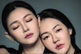 大S闪婚具俊晔被骗？妈宝男吃鱼不吐刺，前婆婆晒全家福围观看戏图片