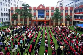 2023最美教师：乡村阅读点灯人史真真图片