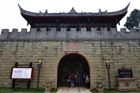 庞统当县长，是大材小用，还是眼高手低？图片
