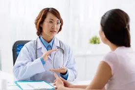 女性“倒开花”或不是重返青春？提醒：绝经期，妇科检查不能少图片