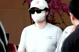 贾玲胖了？最新机场路透照，身材略浮肿？真实状态曝光，藏不住了图片