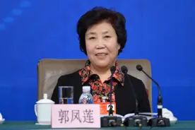 她是陈永贵提拔的副手，1980年被免去职务，现在76岁还在大寨工作图片