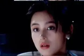 陈红脸又大又圆算不算大美女？看看她和陈德容的合照你就知道图片