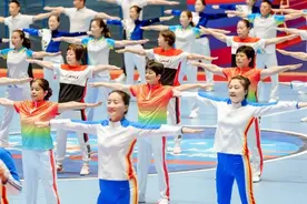 “第九套广播体操，现在开始……”图片