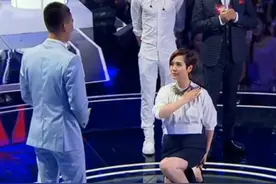 吃秘制小汉堡，看海清“告白”欧豪，手拿“小飞棍”指点迷津图片