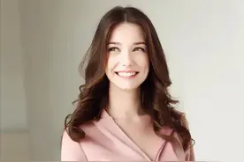 我，乌克兰人，长得像中国人，跟着姐姐到中国读书，嫁给山东老公图片