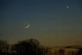 “双星伴月”天文奇景，是否大凶之兆？图片