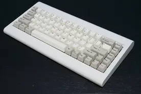 Vortex x KBtalking复古机械键盘KBt RE：68 评测图片