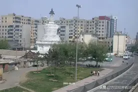 老照片：2003年的沈阳，西塔，奉天街，泰山路215路公交车图片