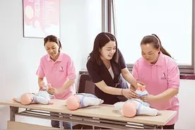 北京保姆的豪门生活：包吃包住，月入过万，朝夕间进入上流圈？图片