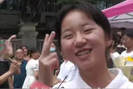 看完高考689分的女孩拒绝林丹邀请，才明白章泽天曾经有多“人间清醒”图片