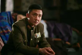 《人间正道是沧桑》中杨立仁为什么打克拉克？图片