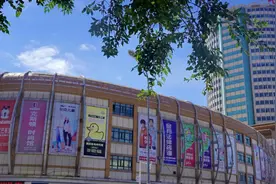 没有一个乌鲁木齐人会空手而归，地王国际商城全攻略图片