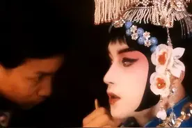 《霸王别姬》深度解读，段小楼失去了他的虞姬，世间再无程蝶衣图片