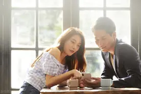 当承诺成为虚言：如何应对男友未兑现的承诺图片