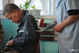 警惕小摊贩卖的“铝包子”，吃多了会危害健康！我们该如何辨别？图片