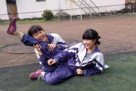 赵露思学生时代青涩照 曾是西南交大附中的校花图片