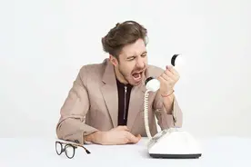 心理学：当一个人发出这些暗示，说明对你不满，你能感知到么？图片