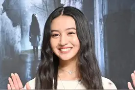 木村拓哉18岁次女亮相，双层钻石项链华丽，肌肤零瑕疵清纯甜美图片
