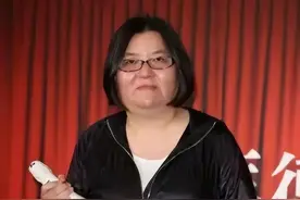 邱黎宽：她是娱乐圈的“女流氓”，曾三救林志玲，养大陈宝莲遗孤图片