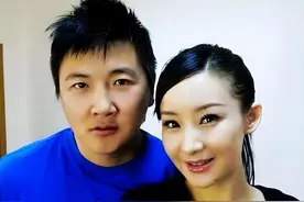 离婚13年的买红妹：报复一个人的方式，就是过得比他好图片
