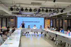 《千里江山图》美在何处？来这里品名画之美，绘制“金碧山水”图片