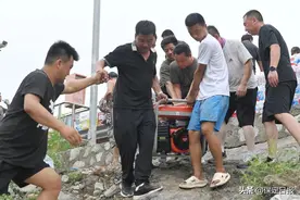 坚决打赢防汛抢险救灾硬仗图片