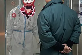 三对白衣伉俪的爱情誓言：我们一起到一线抗疫图片
