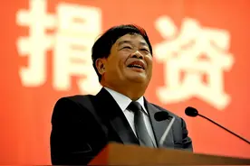 曹德旺：我在美国5个州有工厂，每个州都赚钱，赚的钱再捐给中国图片
