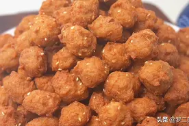快过年了，教你炸肉丸最好吃的做法，外酥里嫩，好吃不油腻，真香图片