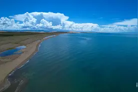航拍青海｜碧波荡漾青海湖图片