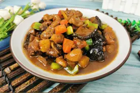 年龄越大，越要吃肉！建议中老年人：多吃5种肉，腿脚有劲精神好图片