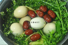 明天3月3，家家地菜煮鸡蛋，记得多加两味料，增强养生又增味！图片