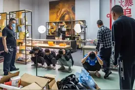 网络直播带货销售假冒“名表”，南充警方一网打尽！图片