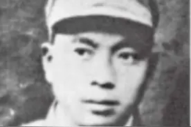 我军历史上最年轻的将军吴忠：12岁参加红军，58岁高龄挎步枪作战图片