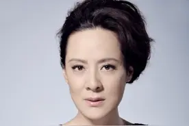 知名演员李萍：带一女嫁二婚张谦，丈夫去世后她的选择让人动容图片