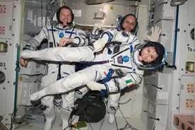 在空间站放屁，到底有多危险？为什么宇航员被严禁随意放屁？图片