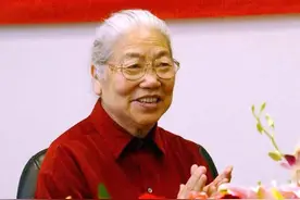 豫剧演员陈百玲，许多人高呼不要再用“小香玉”这个艺名了图片