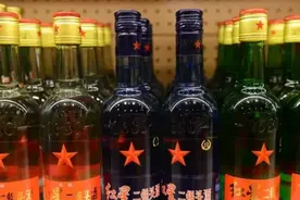 红星二锅头蓝、绿、白，哪瓶才是地道北京味儿？看懂再买不吃亏图片